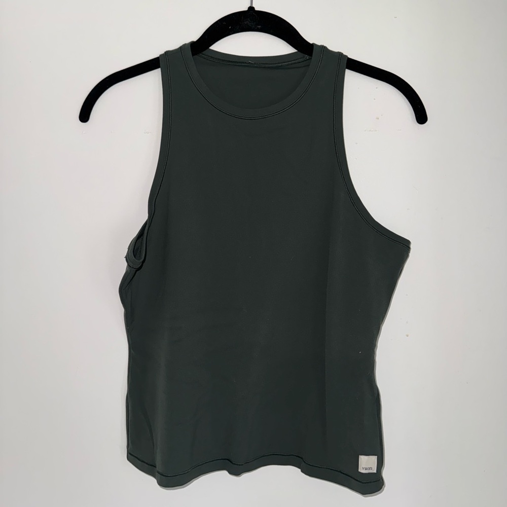 Vuori AllTheFeels crew tank - Aspen discontinued color